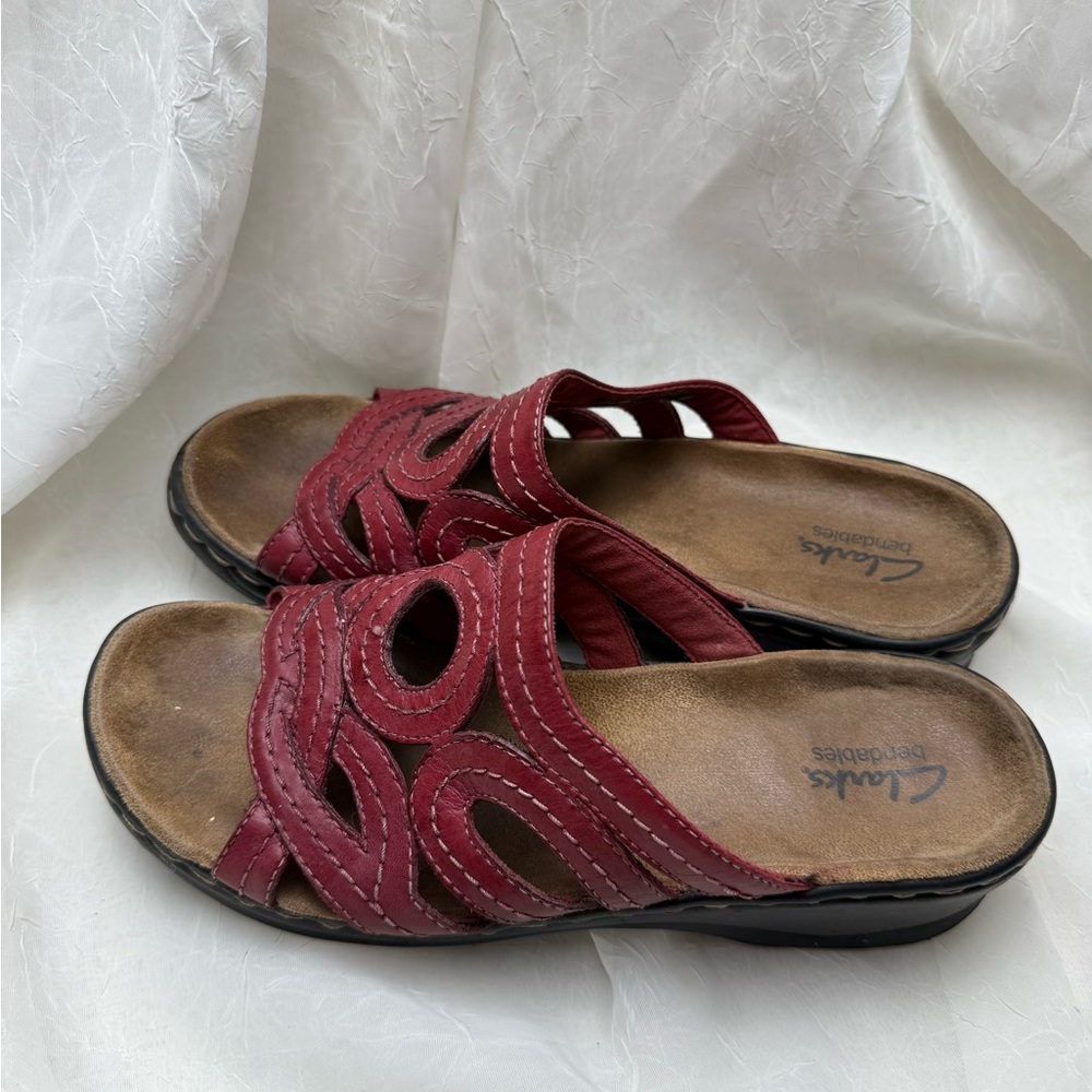 Clarks Women's Red Slide Sandals size 9